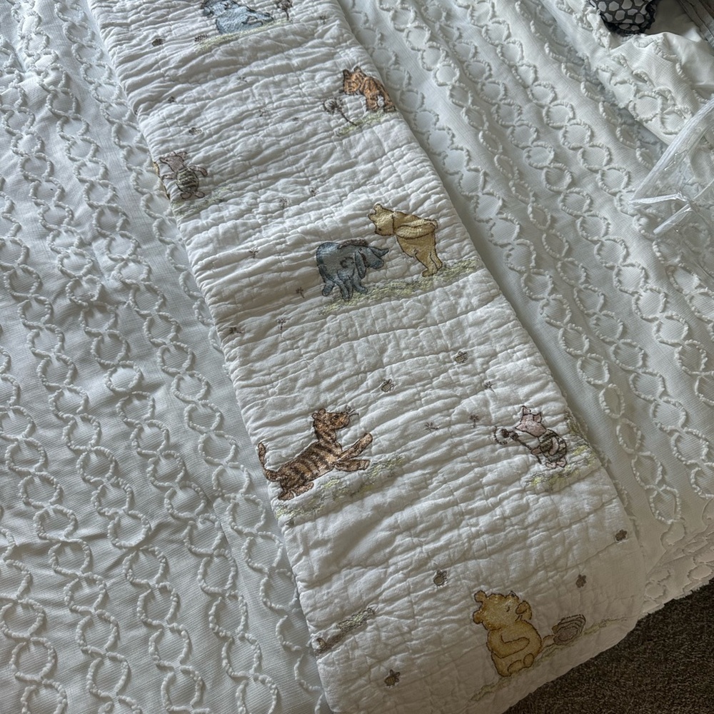 Classic Winnie the Pooh crib size quilted blanket